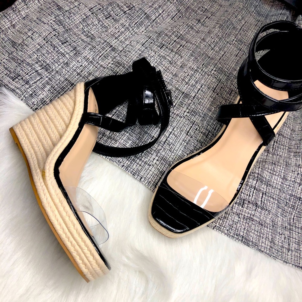 Clear and back wedges! Beautiful and comfortable for long wear. - Picture 1 of 7